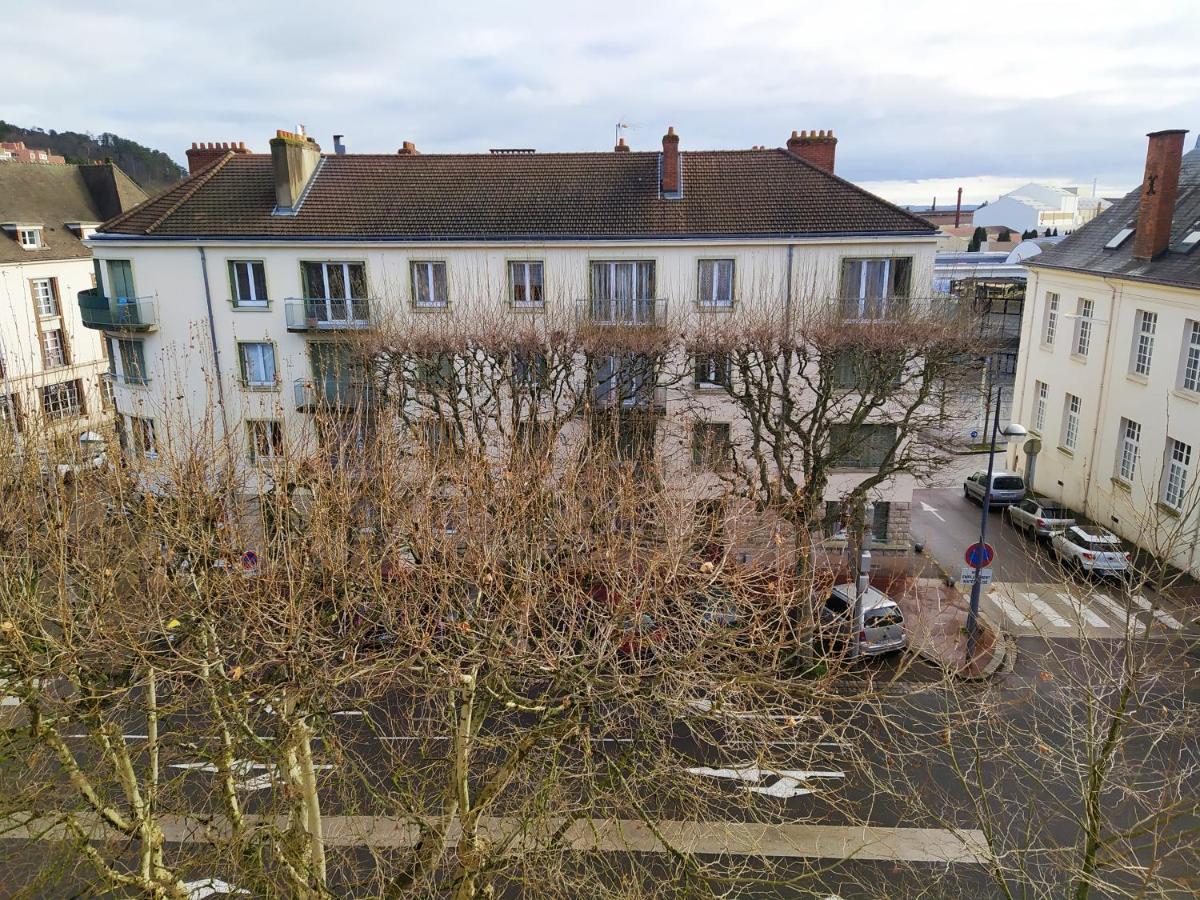 Bel Appartement En Plein Coeur De Ville Le Creusot Eksteriør bilde
